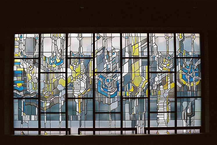 Die Vegetation II. Ein abstraktes Fensterbild in einem Kirchenfenster in Haren an der Ems, Ortsteil Erika 