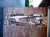 Wandmosaik an der Christophorus-Apotheke in Clarholz